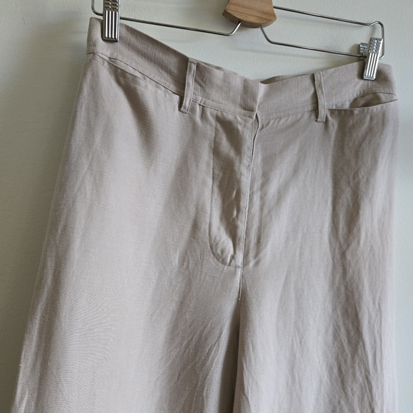 Aritzia Babaton US8 wide-legged trouser pants, tan with a pink undertone - Picture 3 of 12